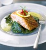 2. Лосось.
100 граммовая порция лосося содержит 360 единиц витамина D  – немного меньше половины от необходимого ежедневного количества.